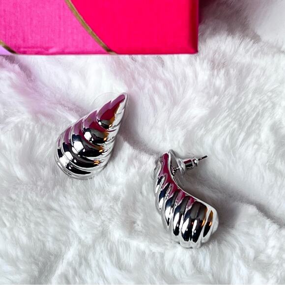 🆕 Chunky Silver Earrings Statement Tear Drop Croissant Crescent 80’s Mob Wife - Picture 4 of 10